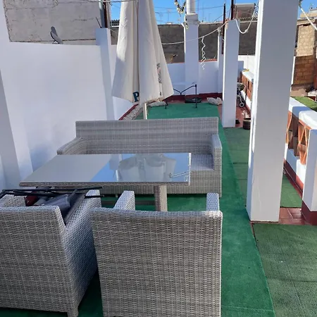 ático Y Garaje, *