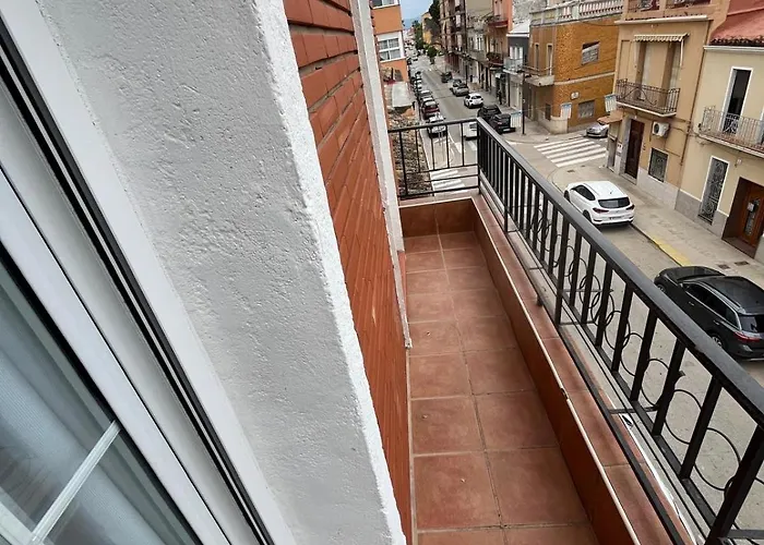 Atico Y Garaje, * Algemesi