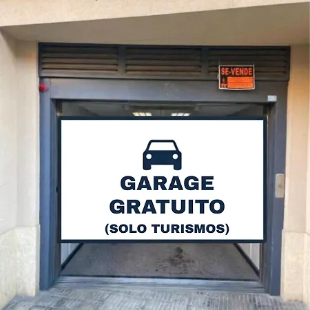 Atico Y Garaje, Apartman *